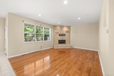 Beautifully updated three-bedroom, two-and-a-half-bathroom condo - photo 5