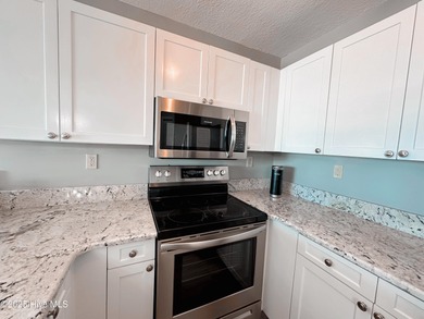 Renovated 1BR Oceanfront Condo. Step into vacation mode the