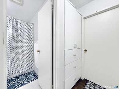 Downtown Living, Simplified & Smart: Turnkey Corner Condo at 140 - photo 14