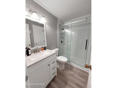 Renovated 1BR Oceanfront Condo. Step into vacation mode the