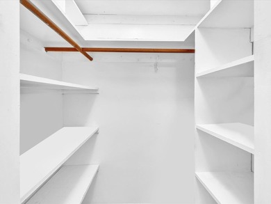 Beautiful coop with modern updates: Diagonal ceramic tile - photo 18