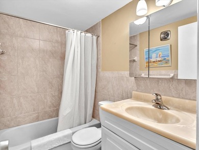 Beautiful coop with modern updates: Diagonal ceramic tile - photo 19