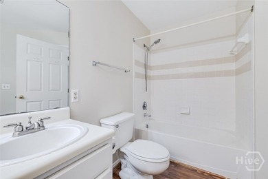 Charming 2BR/2BA second-floor condo located in the gated Hoover - photo 22