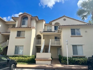 (private lake, pond, creek) Condo For Sale in West Palm Beach Florida