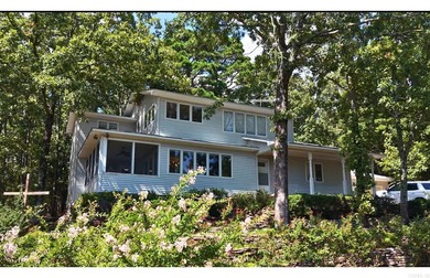 Additional listing photo 2