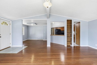 Well-maintained 3 bedroom, 2 bath home offering over 1,300 - photo 5