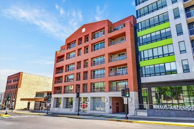 Contemporary, unique office condominium in the heart of vibrant - photo 5