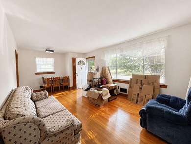 Welcome to 425 Goodwin Ave! A solid brick ranch that's the - photo 8
