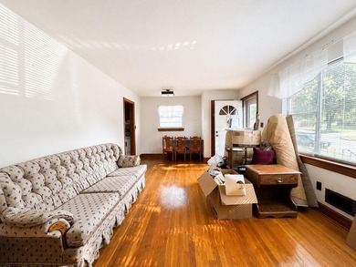 Welcome to 425 Goodwin Ave! A solid brick ranch that's the - photo 10