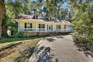 Twin Lakes Home For Sale in Diamondhead Mississippi