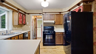 This is your chance to own a meticulously well cared for home on - photo 17
