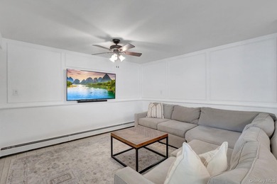 Welcome to this beautifully maintained 3-bedroom, 2-bath - photo 9