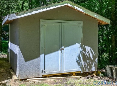 Square footage is 1109. Tax records are incorrect. Perfect - photo 31