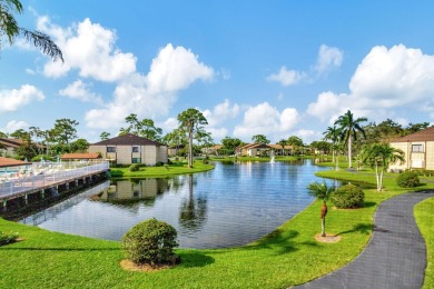 (private lake, pond, creek) Condo For Sale in Greenacres Florida