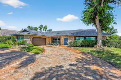 (private lake, pond, creek) Home For Sale in Coral Springs Florida