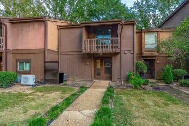 Lake Condo For Sale in Simpsonville, South Carolina