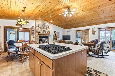 Lakefront Living on Castle Rock Lake - Rustic Charm! Experience - photo 18
