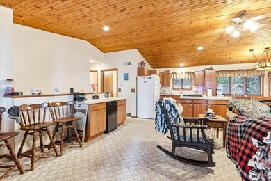 Lakefront Living on Castle Rock Lake - Rustic Charm! Experience - photo 22
