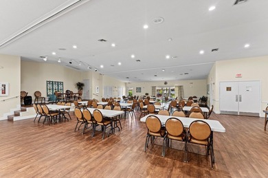 Bright, immaculate, 2- bedroom, 2-bath villa is the perfect - photo 26