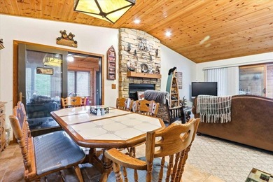 Lakefront Living on Castle Rock Lake - Rustic Charm! Experience - photo 26