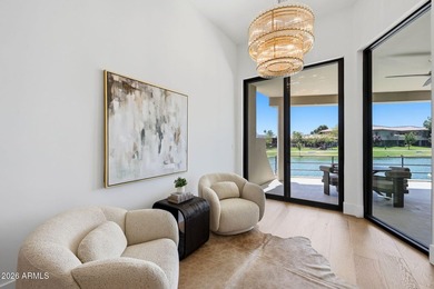 EXQUISITE Lakefront home in the exclusive gated community of Las - photo 27