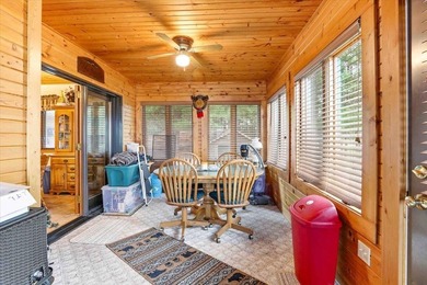 Lakefront Living on Castle Rock Lake - Rustic Charm! Experience - photo 29
