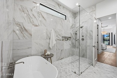 EXQUISITE Lakefront home in the exclusive gated community of Las - photo 31