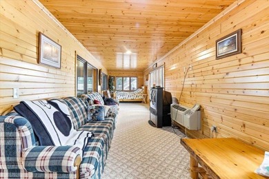 Lakefront Living on Castle Rock Lake - Rustic Charm! Experience - photo 35