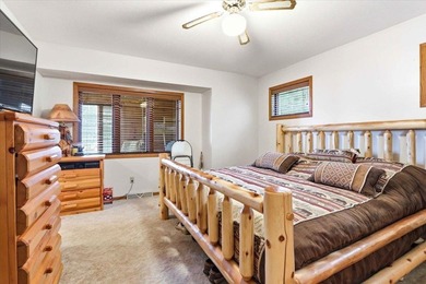 Lakefront Living on Castle Rock Lake - Rustic Charm! Experience - photo 36