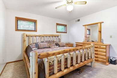 Lakefront Living on Castle Rock Lake - Rustic Charm! Experience - photo 37