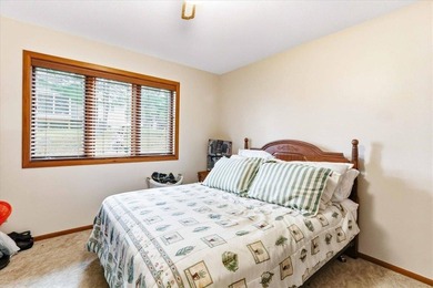 Lakefront Living on Castle Rock Lake - Rustic Charm! Experience - photo 42
