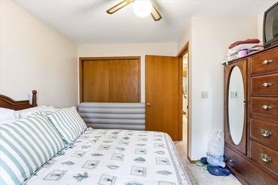 Lakefront Living on Castle Rock Lake - Rustic Charm! Experience - photo 44