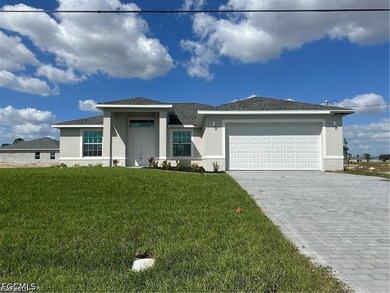 SPECTACULAR CUSTOM NEW CONSTRUCTION SITUATED ON AN OVERSIZED - photo 3