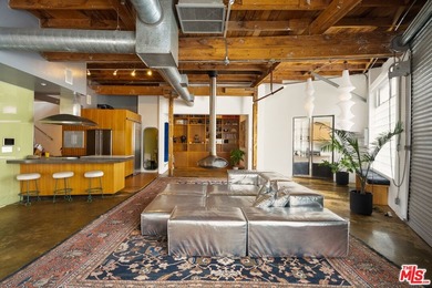 A rare opportunity to own a piece of Venice history, 122 Mildred - photo 4