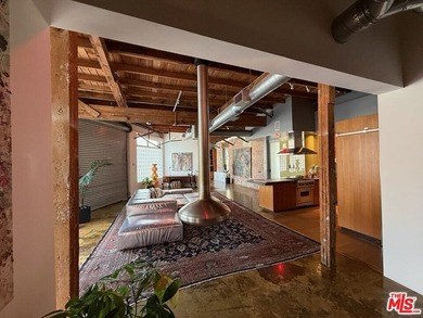 A rare opportunity to own a piece of Venice history, 122 Mildred - photo 7
