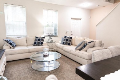 (private lake, pond, creek) Townhome/Townhouse For Sale in Port Saint Lucie Florida