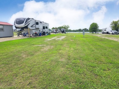 Lake Lot For Sale in Kerens, Texas