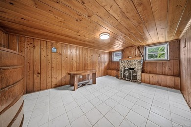 Perfectly situated in the heart of desirable Forest Hills, this - photo 14