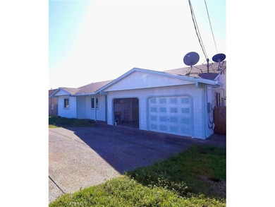 Lake Home For Sale in Kelseyville, California