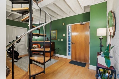 Church Hill GEM!! Rarely available residence style in historic