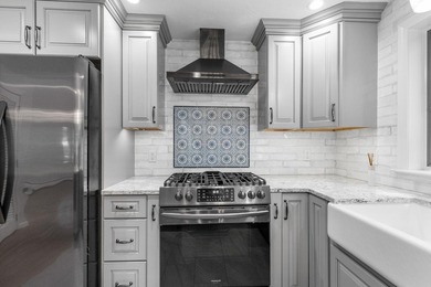 Enjoy easy living in this three bedroom, two and one-half - photo 15