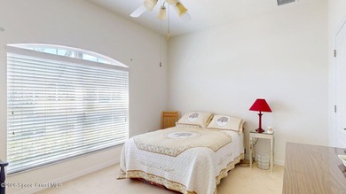 Immaculate single story 2 bedrooms plus a flex room with double - photo 17