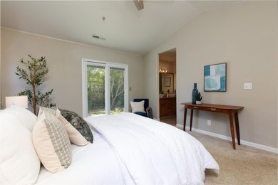 Tucked away on a quiet private cul-de-sac in the heart of Live - photo 18
