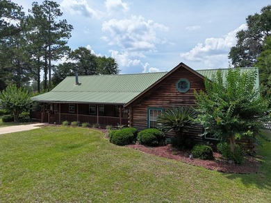 Take a look at this WONDERFUL RUSTIC home 5 minutes shopping and - photo 3