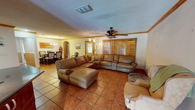 Take a look at this WONDERFUL RUSTIC home 5 minutes shopping and - photo 8