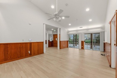 Unique two-building property offering flexibility for a variety - photo 31