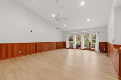 Unique two-building property offering flexibility for a variety - photo 32