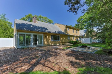 Enjoy easy living in this three bedroom, two and one-half - photo 34