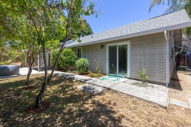 Tucked away on a quiet private cul-de-sac in the heart of Live - photo 35