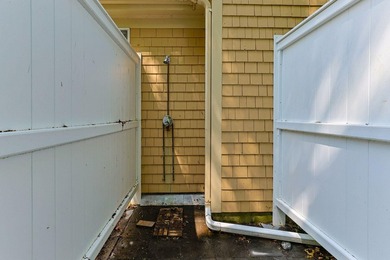 Enjoy easy living in this three bedroom, two and one-half - photo 36